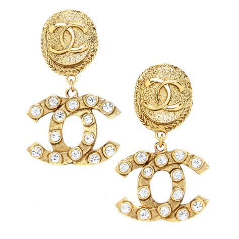 earring chanel 2015|Chanel symbol earrings.